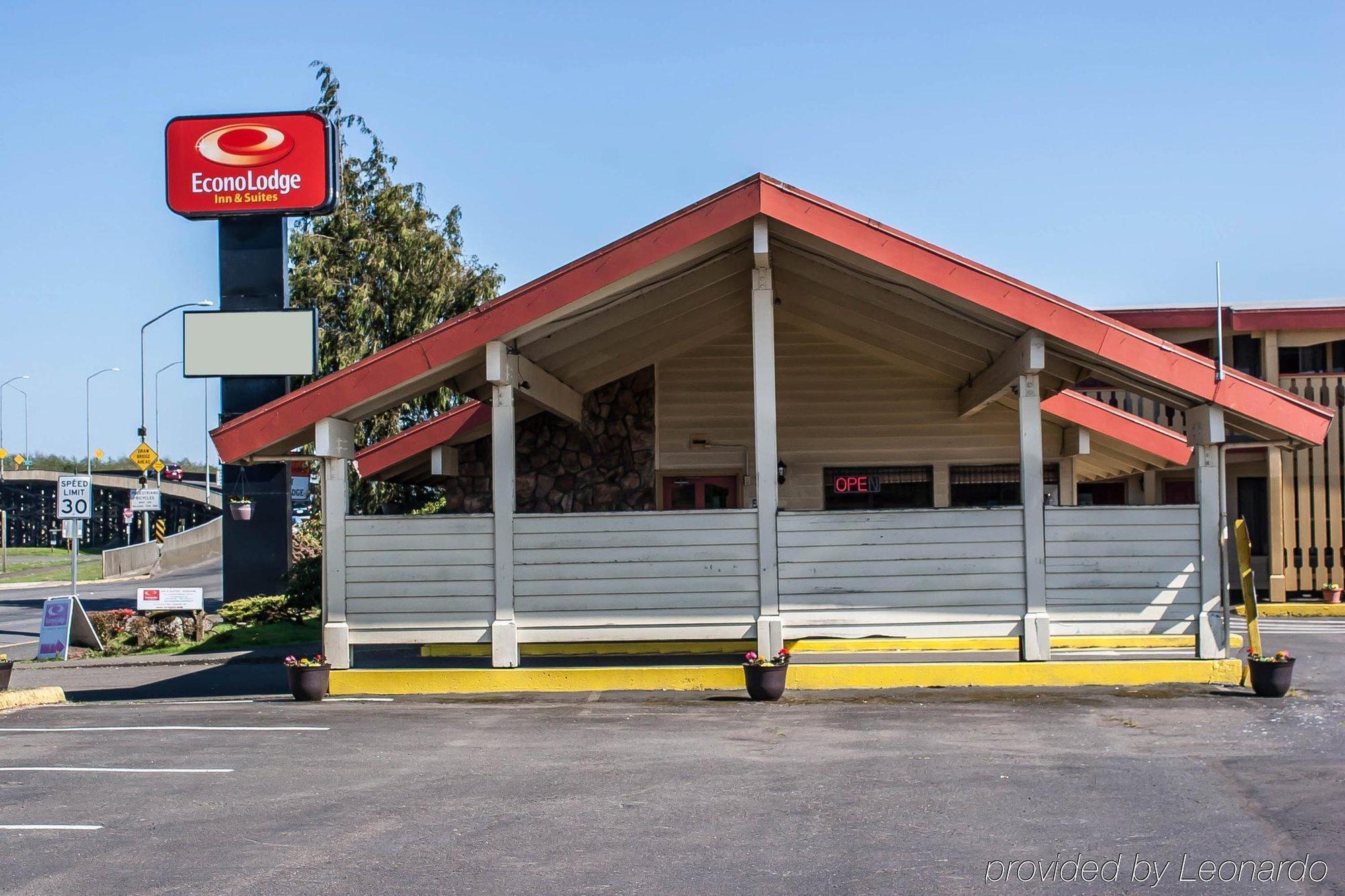 Econo Lodge Inn & Suites Hoquiam Exterior photo